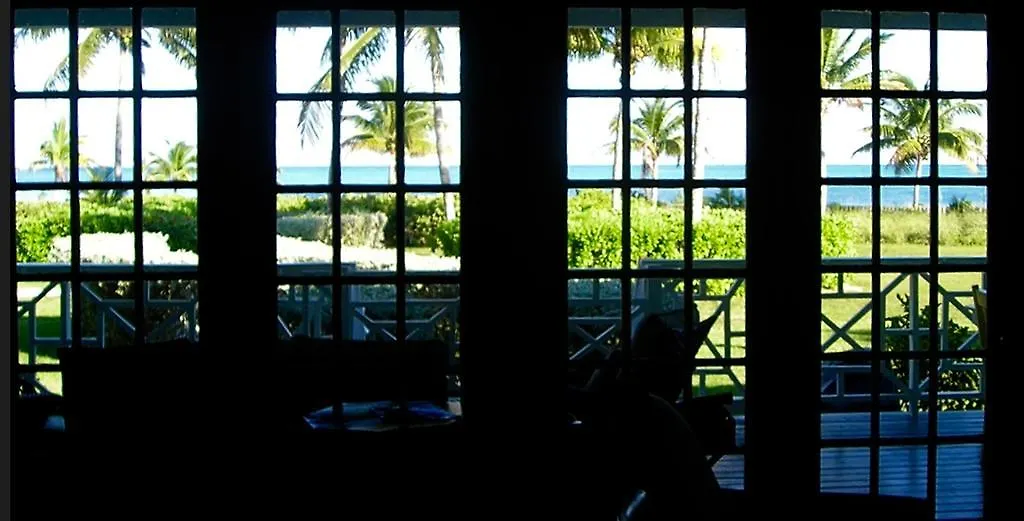 Villa The Blue Inn Family Vacation Rental Freeport