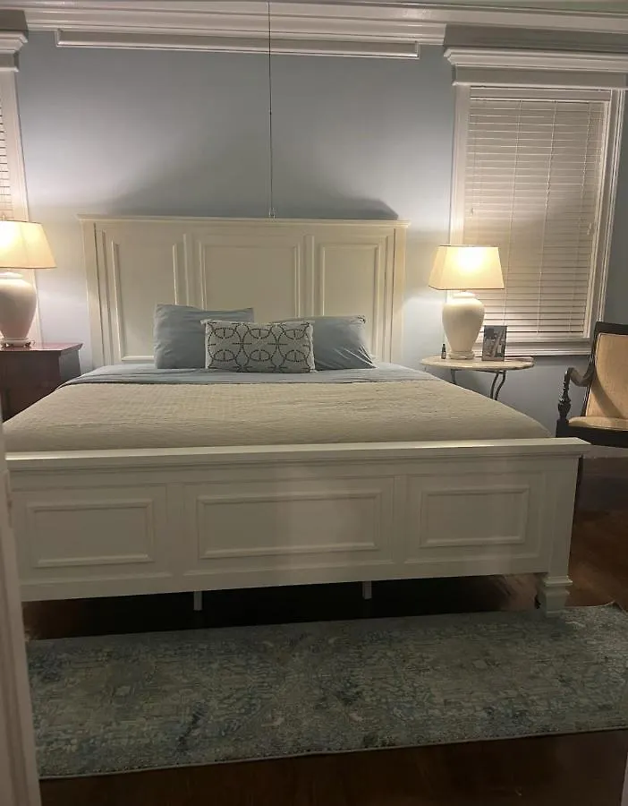 The Blue Inn Family Vacation Rental Freeport Bahamas